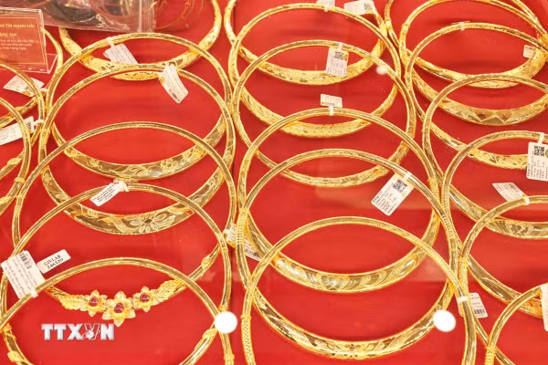 Giá vàng ngày 20/10: Bảng giá tại các công ty vàng bạc đá quý trong nước