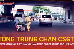 Người lái xe máy say xỉn tông trúng chân cảnh sát giao thông