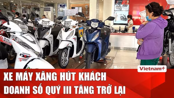 Xe máy xăng tiếp tục hút khách tại thị trường Việt Nam