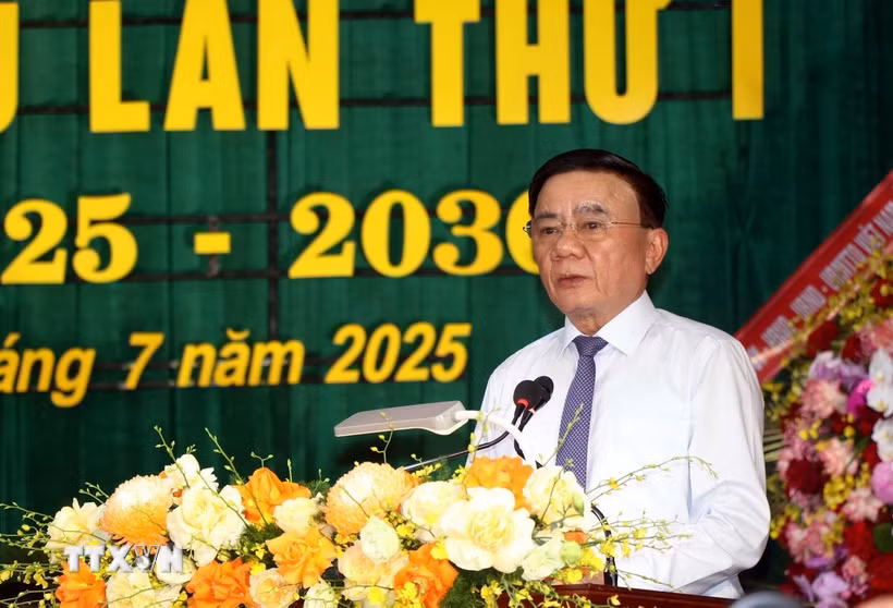 Đồng chí Trần Cẩm Tú, Ủy viên Bộ Chính trị, Thường trực Ban Bí thư phát biểu tại Đại hội. (Ảnh: Công Tường/TTXVN)