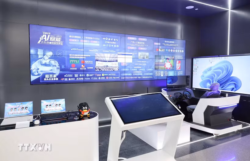 Trung tâm hợp tác đổi mới trí tuệ nhân tạo Trung Quốc-ASEAN tích hợp sâu sắc công nghệ tương lai. (Ảnh: Công Tuyên/TTXVN)