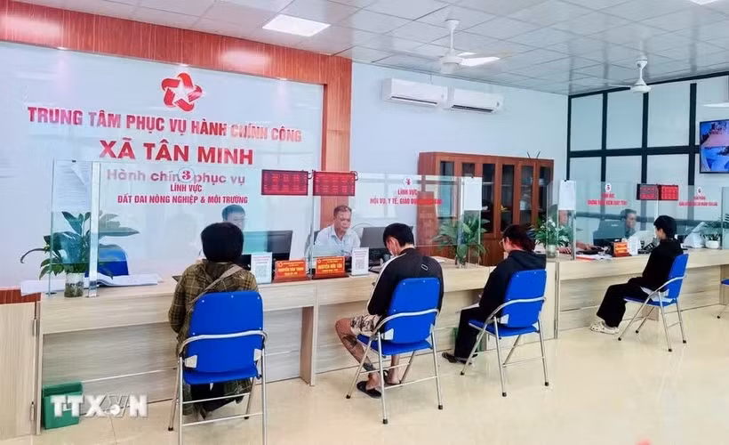 Xã Tân Minh, Hải Phòng đẩy mạnh cải cách hành chính, nâng cao chất lượng phục vụ nhân dân; đồng hành cùng doanh nghiệp, hộ kinh doanh. (Ảnh: Minh Huệ/TTXVN)