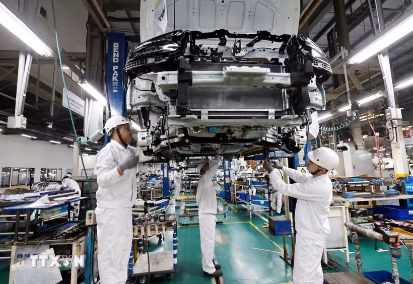 Sản xuất xe ôtô tại nhà máy Honda Việt Nam, phường Vĩnh Phúc, Phú Thọ. (Ảnh: Trần Việt/TTXVN)