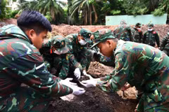 Công viên Lê Thị Riêng: Phát hiện thêm rãnh mộ tập thể với nhiều di vật