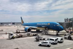 Diễn biến bão Ragasa phức tạp, Vietnam Airlines hủy nhiều chuyến bay nội địa và quốc tế