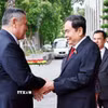 Chủ tịch Quốc hội Trần Thanh Mẫn đón Chủ tịch Hạ viện Uzbekistan Nuriddin Ismoilov. (Ảnh: Doãn Tấn/TTXVN)