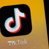 Biểu tượng nền tảng mạng xã hội TikTok. (Ảnh: Kyodo/TTXVN)