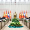 Tổng Bí thư Tô Lâm và Tổng Bí thư, Chủ tịch nước Lào Thongloun Sisoulith đồng chủ trì Cuộc gặp cấp cao giữa Đảng Cộng sản Việt Nam và Đảng Nhân dân Cách mạng Lào. (Ảnh: Thống Nhất/TTXVN)