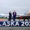 Tổng thống Nga Vladimir Putin (trái) và Tổng thống Mỹ Donald Trump tại cuộc gặp ở Alaska ngày 15/8/2025. (Nguồn: IRNA/TTXVN)