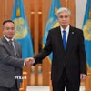 Đại sứ Nguyễn Thành Lê trình Quốc thư lên Tổng thống Kazakhstan. (Ảnh: TTXVN phát)