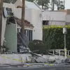 Hiện trường vụ đánh bom phòng khám hỗ trợ sinh sản ở bang California, Mỹ ngày 17/5/2025. (Ảnh: AP/TTXVN)
