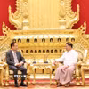 Bộ trưởng Ngoại giao Lê Hoài Trung hội kiến Tổng thống Myanmar Min Aung Hlaing. (Ảnh: Đỗ Sinh/TTXVN)