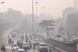 Ô nhiễm không khí tại Hà Nội. (Ảnh: Hoàng Hiếu/TTXVN)