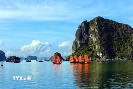 Quảng Ninh hướng đến du lịch xanh. (Ảnh: TTXVN phát)