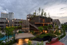Nhà câu lạc bộ The Canopy nổi bật tại trung tâm khuôn viên The Orchard với thiết kế bốn tầng dành riêng cho cư dân.