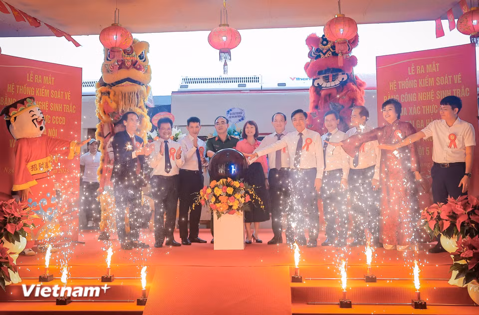 Những trải nghiệm du khách tham gia chuyến tàu sẽ mang đậm màu sắc văn hóa của Hà Nội trong dịp kỷ niệm 80 năm Cách mạng Tháng 8 và Quốc khánh 2/9. (Ảnh: Hoài Nam/Vietnam+)