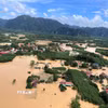 Các địa phương vùng lũ trong thời điểm bị cô lập. (Ảnh: TTXVN phát)