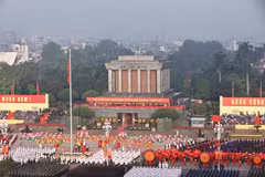 Sáng 2/9/2025, Lễ Kỷ niệm, diễu binh, diễu hành 80 năm Cách mạng tháng Tám thành công và Quốc khánh nước CHXHCN Việt Nam 2/9 được tổ chức trọng thể tại Quảng trường Ba Đình và một số tuyến phố của Thủ đô Hà Nội. (Ảnh: TTXVN)