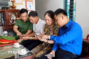 Nhiều cách làm linh hoạt, thu hẹp khoảng cách số cho công dân ở Ninh Bình
