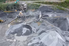 Bộ Công Thương sẽ thực hiện quản lý nhà nước về điều tra cơ bản địa chất, điều tra địa chất khoáng sản; bảo vệ tài nguyên địa chất và khoáng sản chưa khai thác; hoạt động khoáng sản, thu hồi, chế biến và sử dụng khoáng sản theo quy định pháp luật. (Ảnh: Quốc Khánh/TTXVN)
