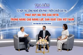 Các chuyên gia tham gia thảo luận tại tọa đàm “Từ hợp tác công nghệ đến phát triển chuỗi giá trị: Phát huy vai trò của VIFTA trong nâng cao năng lực sản xuất của Việt Nam”. (Ảnh: PV/Vietnam+)