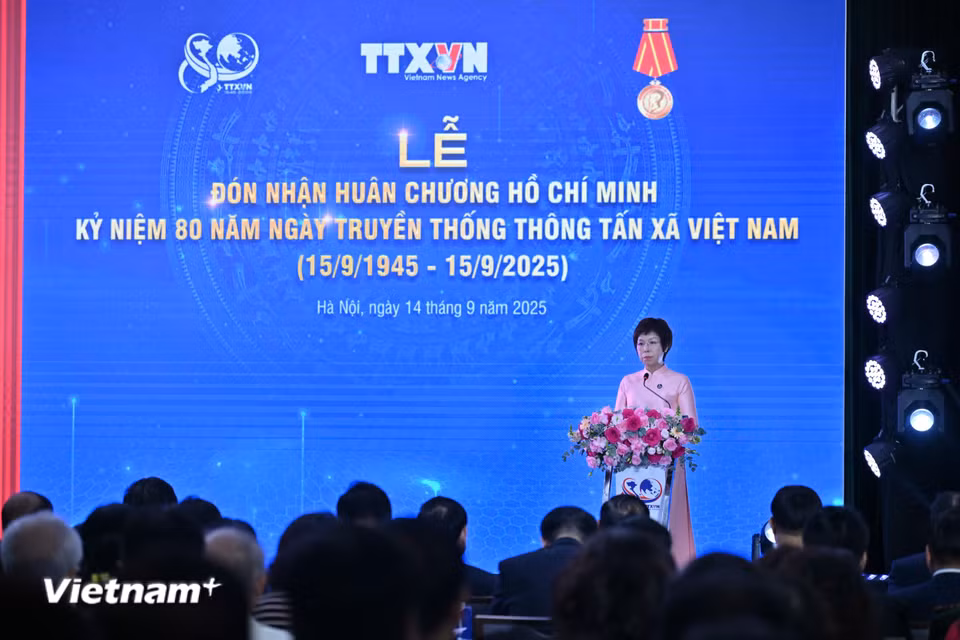 Tổng Giám đốc Vũ Việt Trang phát biểu tại lễ kỷ niệm 80 năm thành lập TTXVN. (Ảnh: Minh Sơn/Vietnam+)