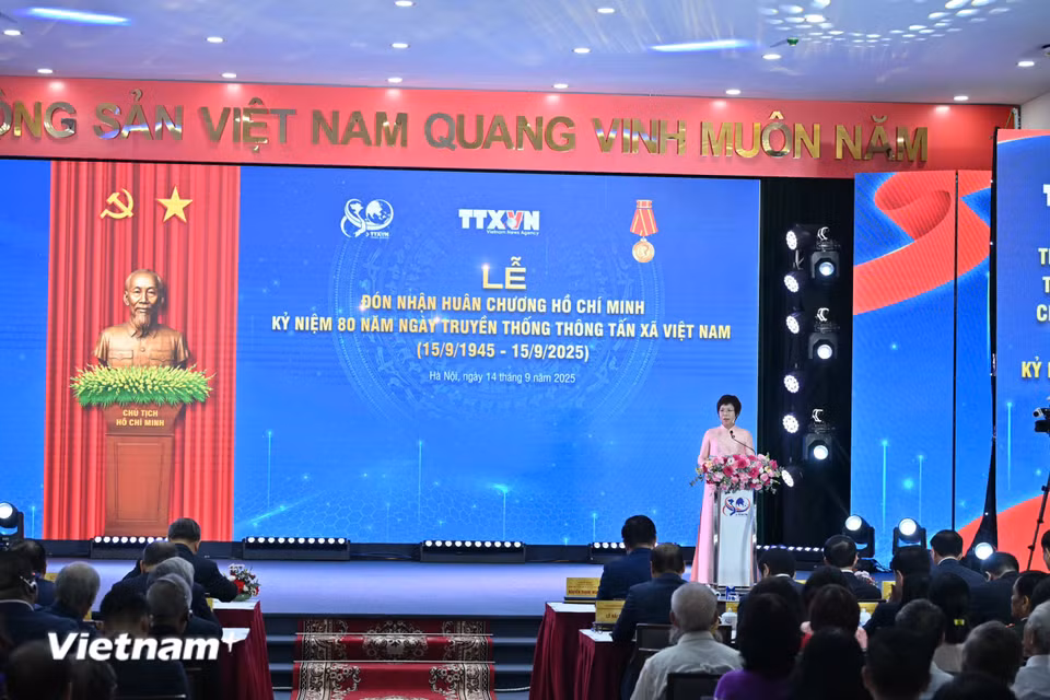 Tổng Giám đốc Vũ Việt Trang phát biểu tại lễ kỷ niệm 80 năm thành lập TTXVN. (Ảnh: Minh Sơn/Vietnam+)
