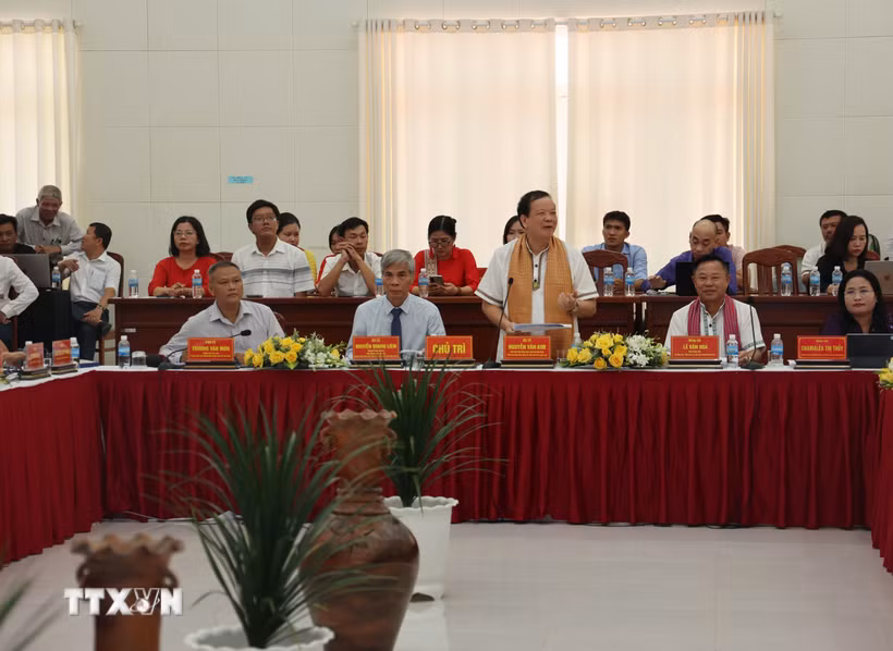 Hội thảo khoa học về bảo tồn, phát huy giá trị Nghệ thuật làm gốm của người Chăm tại làng gốm Bàu Trúc, xã Ninh Phước. (Ảnh Đặng Tuấn/TTXVN)