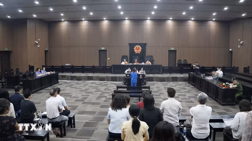 Quang cảnh phiên tòa. (Ảnh: Kim Anh/TTXVN)