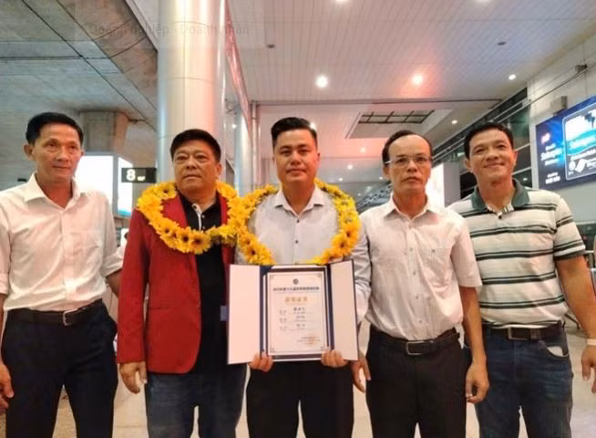 Vận động viên Lại Lý Huynh