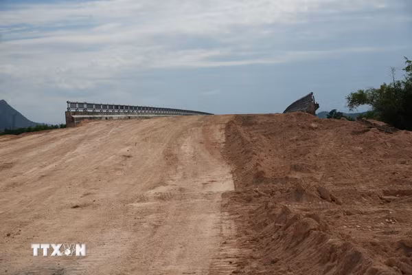 Đà Nẵng chốt thời hạn hoàn thành dứt điểm các công trình “cầu chờ đường dẫn”
