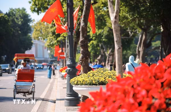 72 năm Ngày Giải phóng Thủ đô: Sức sống mới qua những mùa Thu lịch sử