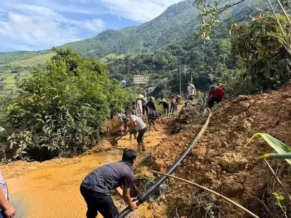 Lào Cai khẩn trương khắc phục hậu quả mưa lớn, dông lốc, sạt lở đất