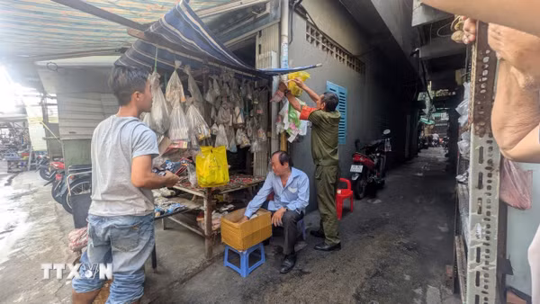 Cháy nhà 4 tầng tại TP Hồ Chí Minh khiến 2 người tử vong, 5 người bị thương