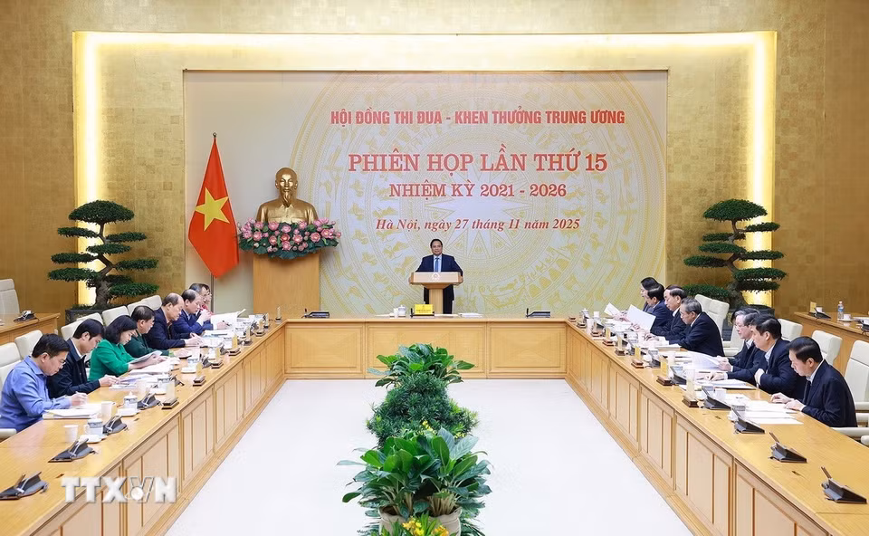 Thủ tướng Phạm Minh Chính chủ trì Phiên họp lần thứ 15 của Hội đồng Thi đua-Khen thưởng Trung ương. (Ảnh: Dương Giang/TTXVN)