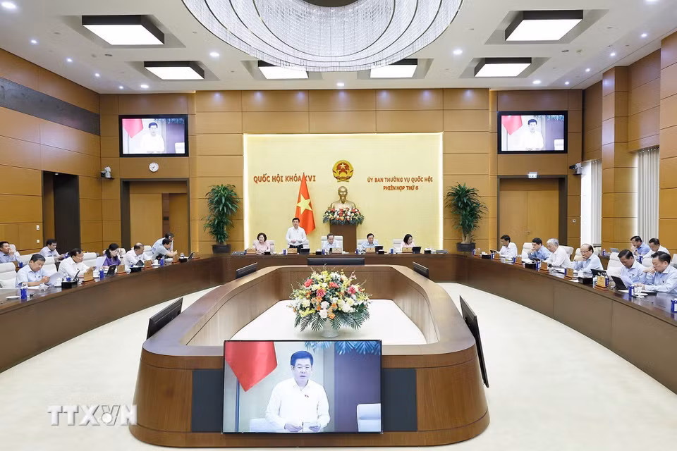 Phó Chủ tịch Quốc hội Nguyễn Hồng Diên phát biểu. (Ảnh: Doãn Tấn/TTXVN)
