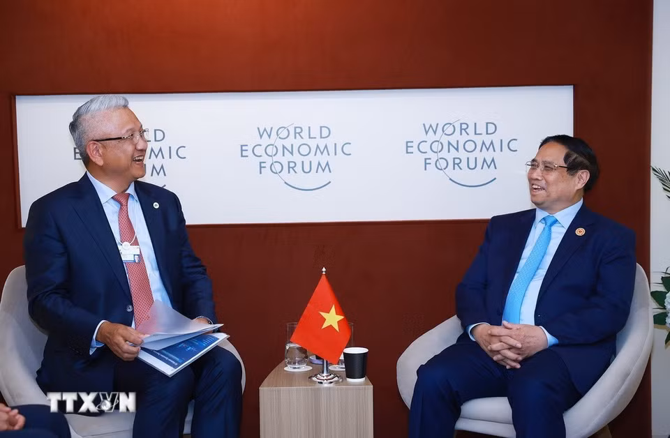 Thủ tướng Phạm Minh Chính tiếp ông Brand Cheng, Chủ tịch kiêm Tổng Giám đốc điều hành Công ty Foxconn Industrial Internet, thành viên của Tập đoàn Foxconn. (Ảnh: Dương Giang/TTXVN)
