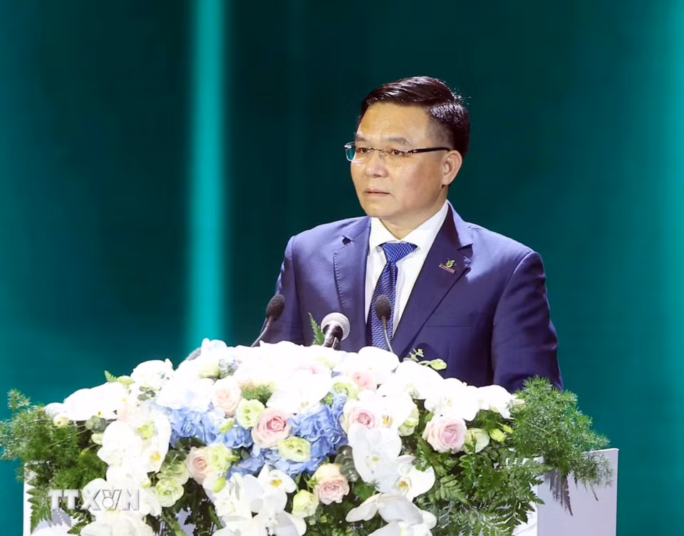 Bí thư Đảng ủy, Chủ tịch Hội đồng thành viên Petrovietnam Lê Mạnh Hùng phát biểu. (Ảnh: Thống Nhất/TTXVN)