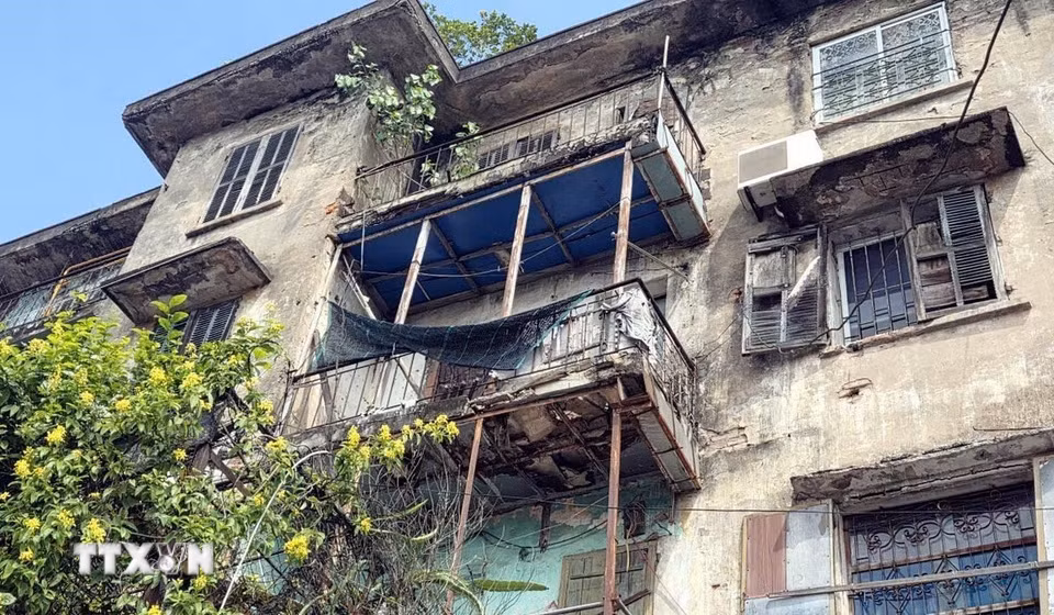 Toà nhà 5 tầng đường Trần Đăng Ninh, phường Nam Định (Ninh Bình). (Ảnh: Thái Thuần/TTXVN)