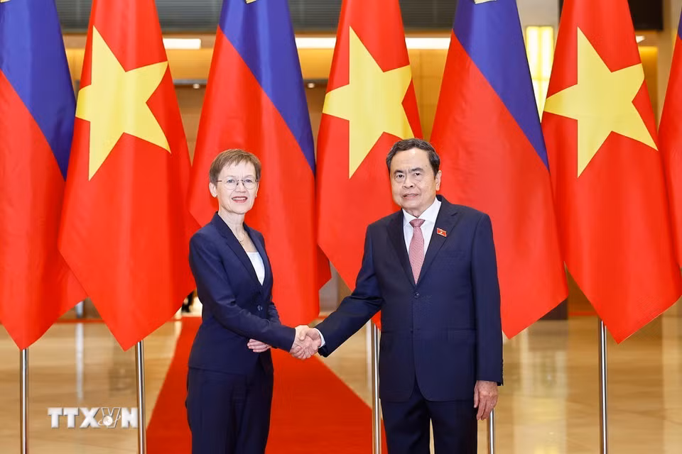 Chủ tịch Quốc hội Trần Thanh Mẫn hội kiến Thủ tướng Công quốc Liechtenstein Brigitte Haas. (Ảnh: Doãn Tấn/TTXVN)