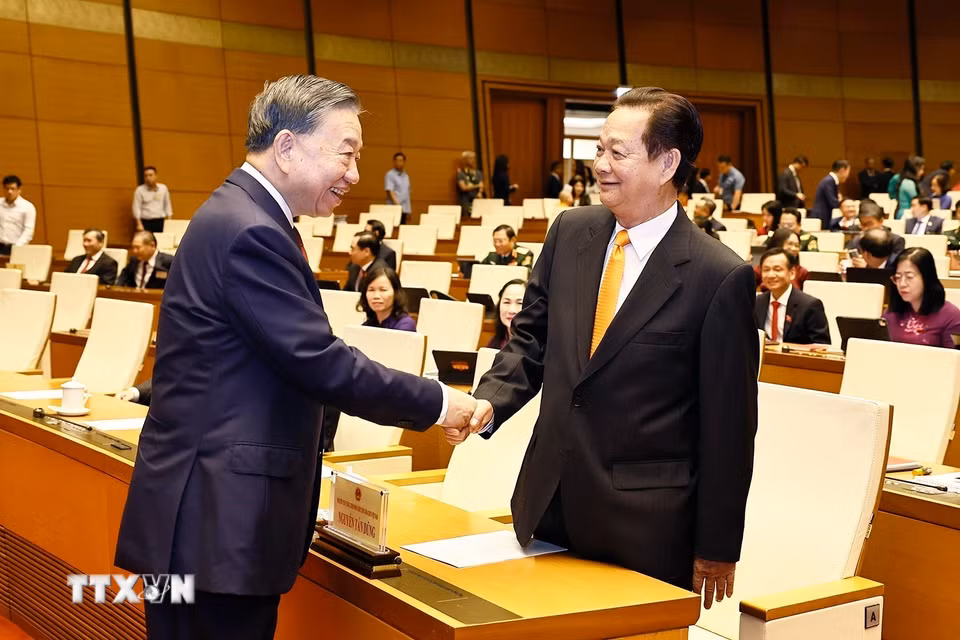 Tổng Bí thư, Chủ tịch nước Tô Lâm và nguyên Thủ tướng Nguyễn Tấn Dũng tham dự khai mạc Kỳ họp thứ hai, Quốc hội khóa XVI. (Ảnh: Doãn Tấn/TTXVN)