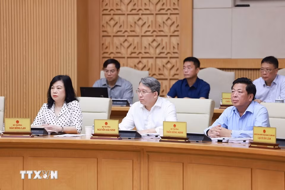 Lãnh đạo các Bộ tham dự Phiên họp Chính phủ chuyên đề về xây dựng pháp luật tháng 9 năm 2025 (phiên thứ hai). (Ảnh: Dương Giang/TTXVN)