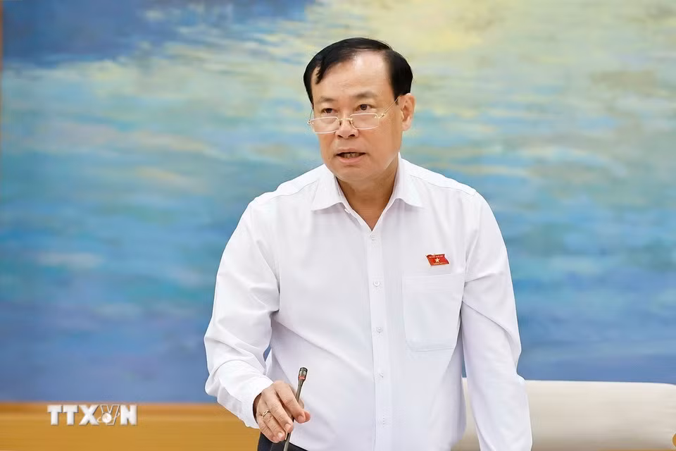 Chủ nhiệm Ủy ban Quốc phòng, An ninh và Đối ngoại của Quốc hội Lê Tấn Tới phát biểu. (Ảnh: Doãn Tấn/TTXVN)