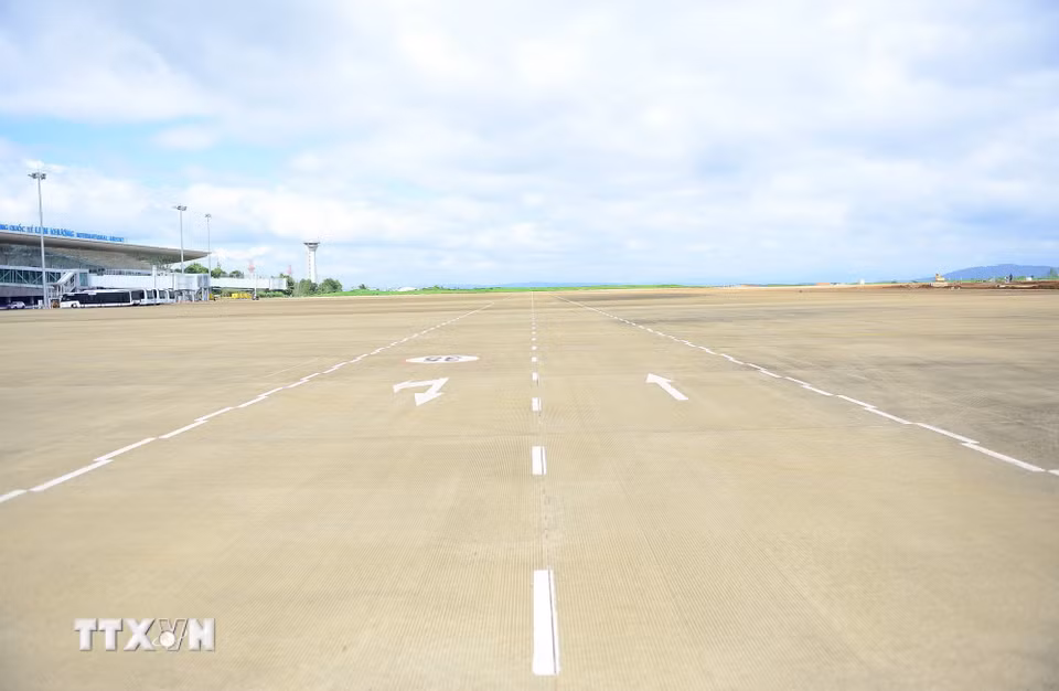 Khu vực sân đỗ tàu bay cũng đã hoàn thiện tất cả hạng mục, sẵn sàng cho ngày Sân bay Liên Khương tái hoạt động. (Ảnh: Nguyễn Dũng/TTXVN)