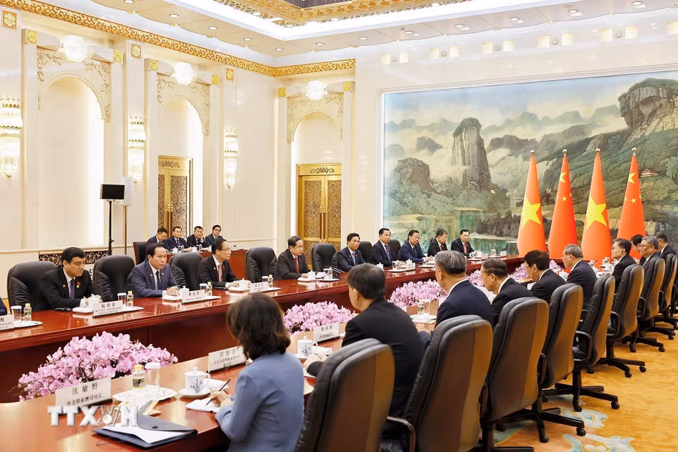 Chủ tịch Quốc hội Trần Thanh Mẫn hội kiến Thủ tướng Trung Quốc Lý Cường. (Ảnh: Doãn Tấn/TTXVN)