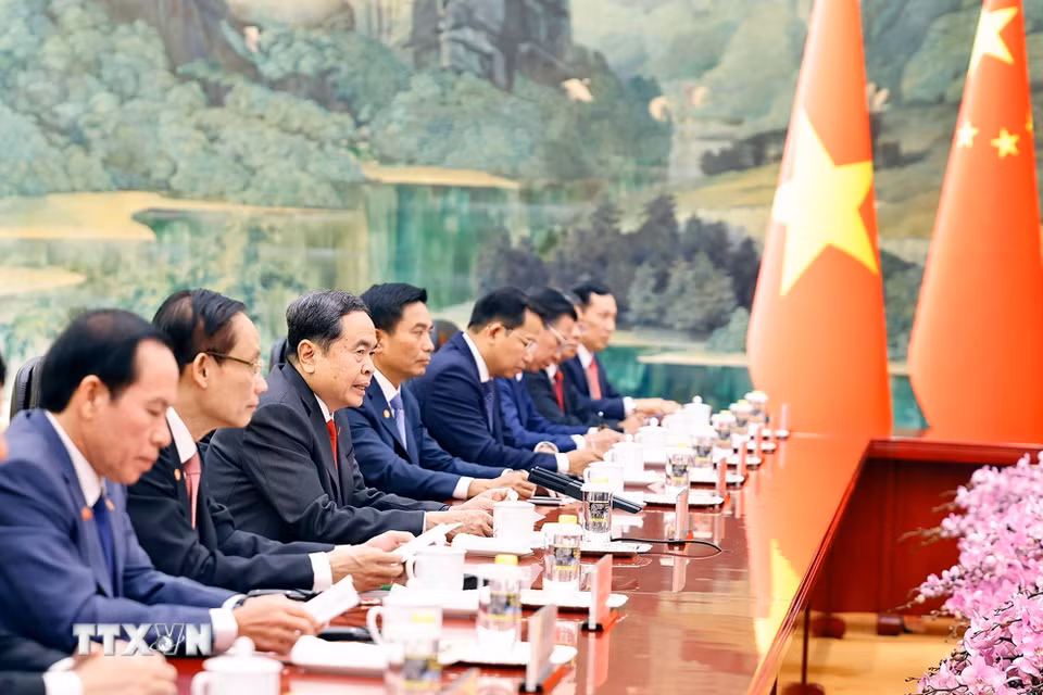 Chủ tịch Quốc hội Trần Thanh Mẫn phát biểu tại cuộc hội kiến Thủ tướng Trung Quốc Lý Cường. (Ảnh: Doãn Tấn/TTXVN)
