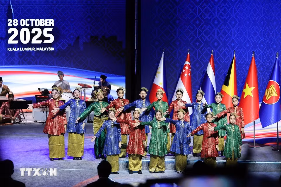 Lễ bế mạc Hội nghị Cấp cao ASEAN lần thứ 47 và các Hội nghị Cấp cao liên quan. (Ảnh: Dương Giang/TTXVN)
