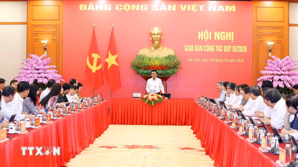 Thường trực Ban Bí thư Trần Cẩm Tú chủ trì hội nghị giao ban quý 3 với các tổ chức đảng trực thuộc Trung ương. (Ảnh: Phương Hoa/TTXVN)