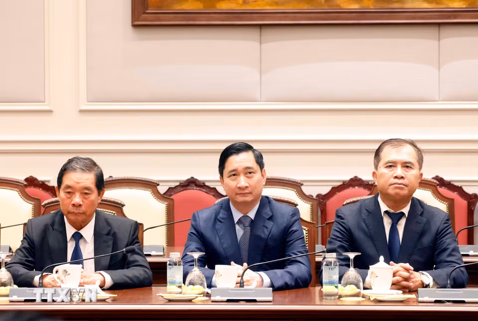 Các đại biểu tham dự cuộc gặp. (Ảnh: Thống Nhất/TTXVN)