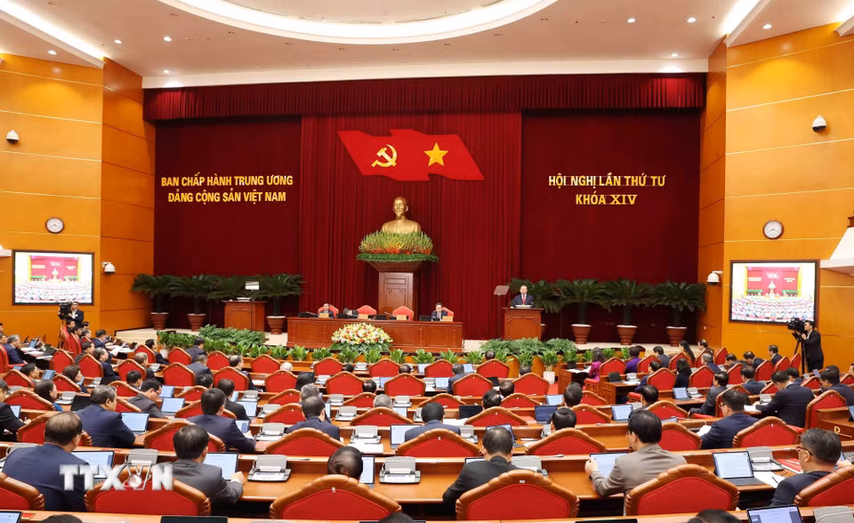 Phiên Khai mạc Hội nghị lần thứ tư Ban Chấp hành Trung ương Đảng khóa XIV. (Ảnh: Phương Hoa/TTXVN)